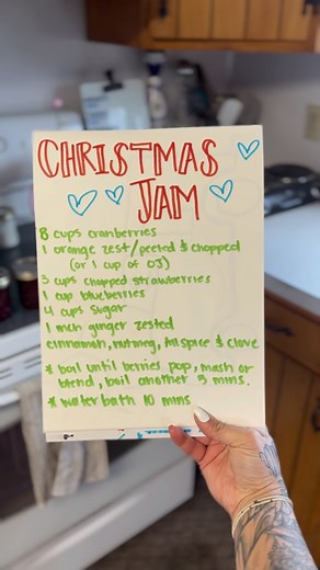 Lauren Ketterman on Instagram: "CHRISTMAS JAM! This is SO easy. I mean, incredibly easy. No pectin needed! And go get your @denalicanning lids because I’m telling ya, you’ll never go back. #homestead #urbanhomestead #selfsufficiency #canningandpreserving #selfsufficient #gardening #foodstorage #canningseason #homemadejam #cookfromscratch"