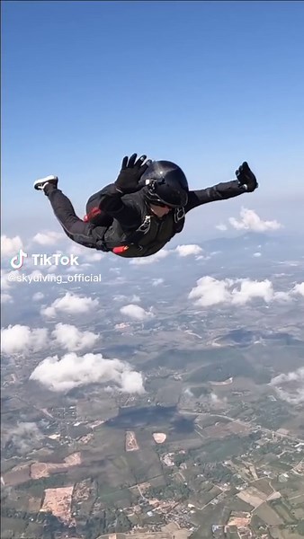 Thrilling Skydiving Experience with @skydiving_official