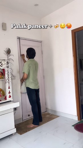 78K views · 32K reactions | पालक पनीर襤掠️with . . . #trending #dailyvlog #match #views #recipe #trendingreels #instafood #daily #viralreels #viralvideos #explore #fyp #pune #bihar #foodie #instagram #salmaankhan #sabzi #instagood #ipl #up #explorepage #instadaily #fypage #reels | Aman Chauhan | Facebook