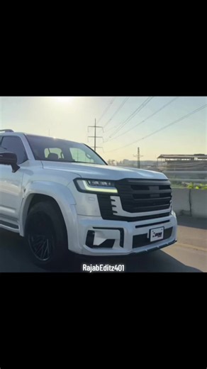 Rajab Butt New Car Short Video: See the Latest Ride! 😘