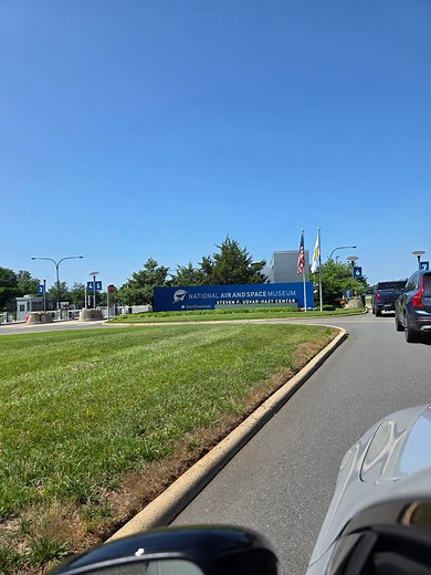 First time going to Smithsonian Air and Space Muesum in Chantilly VA. #smithsonianmuseum #airandspacemuseum | Charity Pantalo