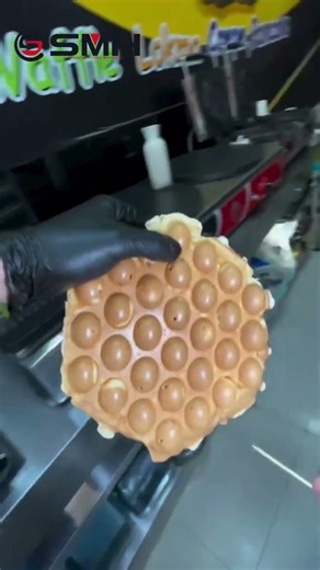 CHOCOLATE & FRUIT: BEST DESSERT IN THE UNIVERSE | #bubblewaffle #waffle #dessert #streetfood