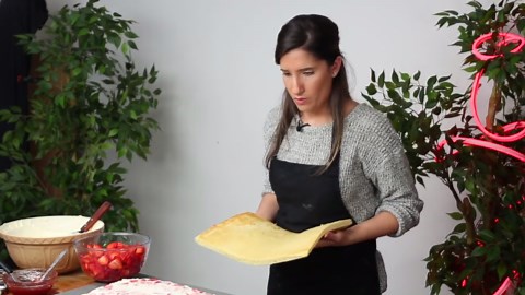 Layered Strawberries And Cream Cake With Tara