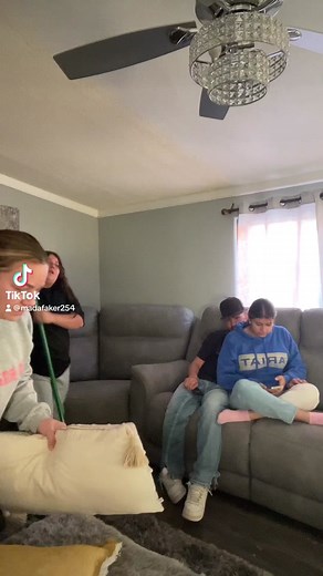 #madafaker🤣🤣 @MADAFAKER254 @carla saenz @April