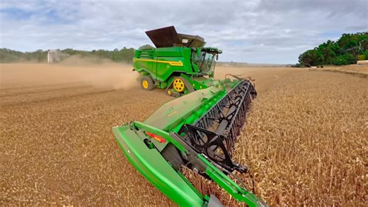 John Deere X9 1100 combine in action