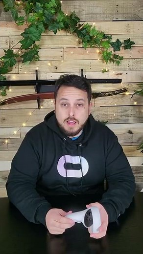 How To Remove Quest 2 Controller Batteries #shorts