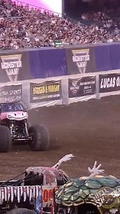 This unicorn can fly 🦄 @KaylaBloodGranger lands a HIGH @ForThePeople Backflip🤘 #MonsterJam #Backflip #Anahiem | Monster Jam