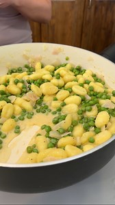 158K views · 930 reactions | Quick, easy one pan dinner (gnocchi) Olivia uses shallots, garlic, oil, gnocchi, vegetable stock, heavy cream, peas, nutritional yeast, pepper, salt, and lemon to make a yummy dish. This original video was produced by Network Media LLC and Olivia | Spill The Fun | Facebook
