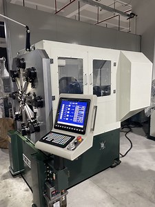 [Hot Item] Dongzheng Hsm-CNC45 Good-Rigidity Spring Coiling Machine for Oil Seal Garter Spring Product