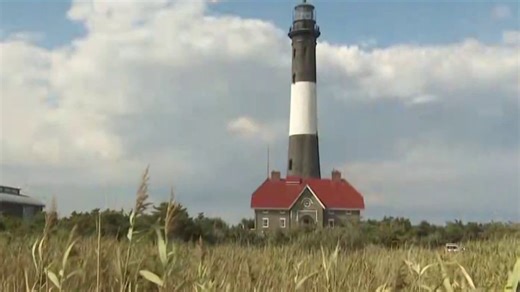 Man dies by suicide at Fire Island Lighthouse, police say