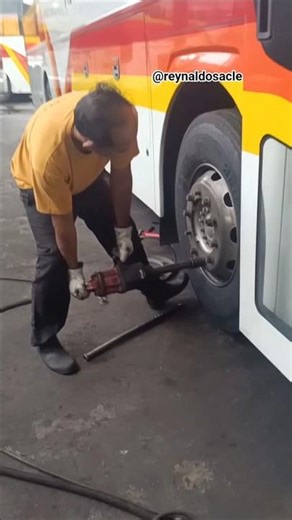 Change Tire Automatic #trending #travel #trendingshorts #shorts