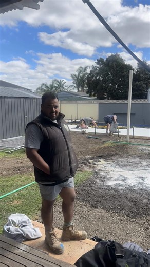 Transform Your Pool Surround Dreams in Melbourne