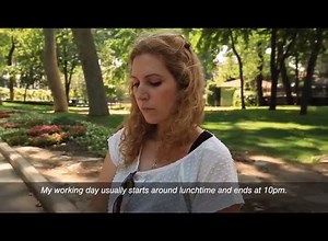 Keen to work in a bustling city where contrasts meet? Then join our Service Centre in beautiful Istanbul, the only city in the world that sits on two continents 🕌 Meet Nergis Erdogdu, who works in the General Reservations Team! 😊 Follow the link to apply: lh-intouch.com/career #BeLufthansa #LufthansaInTouch | Lufthansa Group Careers