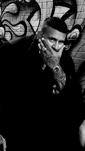 Roney Ron on Instagram: "“Kurta Chadra and lucky Punjabi Juti—worn by the legends, carried with pride. A tradition of Punjab, a legacy of strength.”#punjabimovies #wheresroney💋 #saanjatttalks https://youtube.com/@roneysingh?si=LpccXwX0Uh5KFZy_"