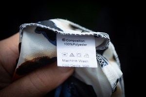 Selain Polyester yang Viral di TikTok, Ini 4 Bahan Pakaian yang Berbahaya bagi Kesehatan - Parapuan