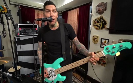 美国朋克摇滚MxPx - Chick Magnet (Between This World and the Next)