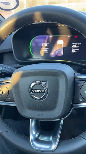 Troubleshooting Non-Responsive Buttons on Volvo C40 Recharge