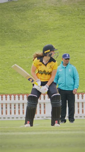 Opener Hannah Francis reaches her 4th List A 50 🙌 #Blaze #HBJ | Wellington Firebirds & Blaze