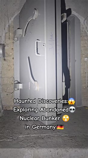 Bunker gefunden.💀☢️ Ist er noch Aktiv?😱 #abandonedplaces #shelter #lostplace #urbex #abandonedplace #bunker #Bunkeranlage #Atomschutzbunker #Atombunker #nuclear #shelter #bunkerequipment #coldwar #lostplaces #lostplacephotografie #lostplacetour #lostemerarios #bunkerhill #coldwarmemes #Nato #urbexworld #unterwelt #pictures #Zivilschutz #olight | Favorite Urbex