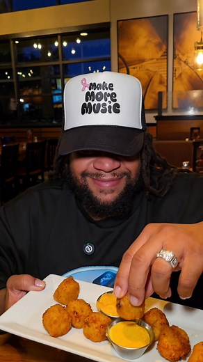 The wings were delicious! Those Mac and cheese balls Yessss! 8.5 out of 10 overall for this location. Run there and try it for yourself! Bjs Restaurant Brewhouse 5701 Emerald Way, Bowie, MD 20716 | Brown's Pro Food Reviews