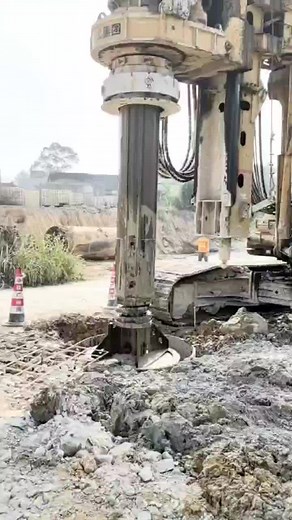 Second-hand rotary drilling rig for sale, low price, good performance, one-year recovery cost.