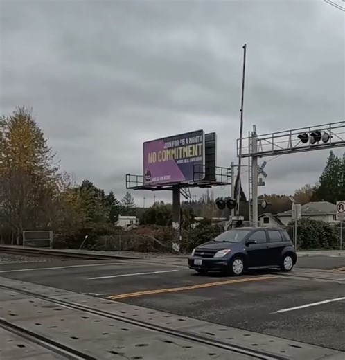 Toyota Scion xA Hatchback Navigating🚂Railroad🚂Crossing🚂Train🚂Tracks🚂ASMR [Kent WA USA]