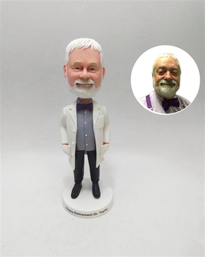 Custom Retirement Bobblehead for Doctor – Personalized Gift With White Coat and Bowtie Details - Etsy