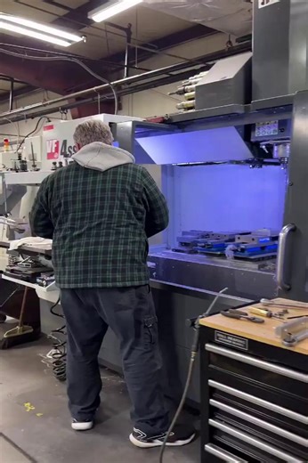 Exploring 5-Axis CNC Technology at Aerospace Job Shop
