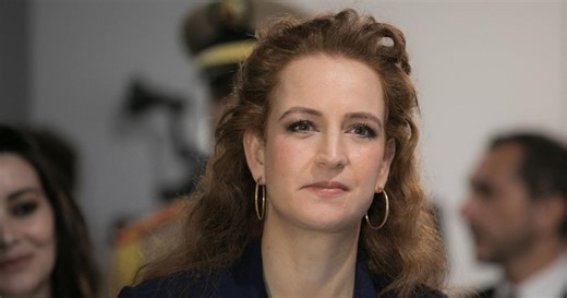 Invisible depuis 7 ans, la princesse Lalla Salma du Maroc réapparaît avec ses enfants à Mykonos