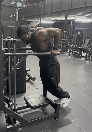 Perfect Your Tricep Dips for Maximum Gains