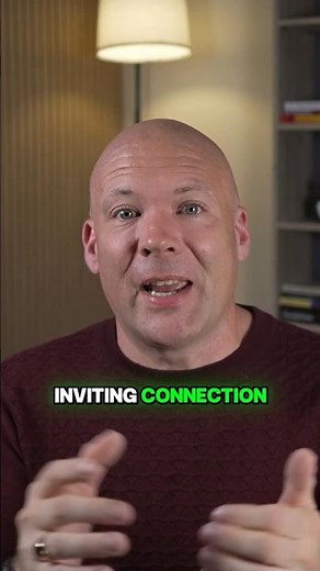 The Simple Hand Gesture That Can Save Your Relationship #RelationshipTips #BodyLanguage