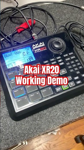 Akai XR20 Drum Machine-Working Demo
