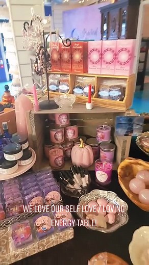 Get in the LOVING spirit with us! 🥰 Tag someone you LOVE down below :) #selflove #selfcare #love #relationships #crystals #candle #spiritual