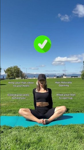 🫵🏻Learn how to do the butterfly stretch correctly! #flexibility #hipmobility #stretching #fitness