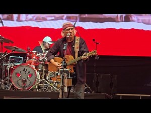 IWAN FALS - Mata Indah Bola Pingpong , live at Pancoran Jakarta 14 Juni 2025 . Gaung Merah