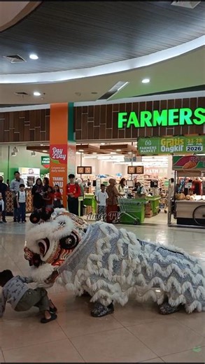 anak kecil dimakan barongsai 😁 #shorts