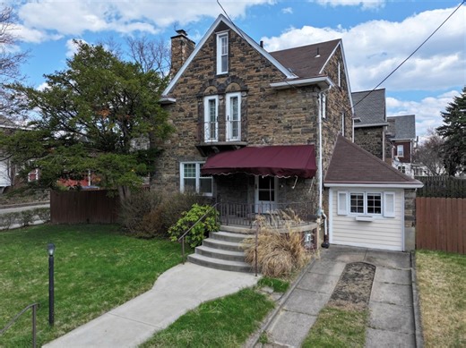 403 S Winebiddle St, Pittsburgh, PA 15224 - MLS 1745869 - Coldwell Banker