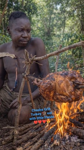 Hadzabe Chaaba Grill Turkey 🦃 Little Panda 😍Eat#food #wildlife #bushcraft #turkey #shorts#viral