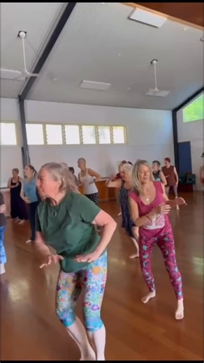Imagine an exercise or dance class that’s also fun… well Nia is and so much more ✨ Each Nia class consists of movement that builds strength, improves balance, supports your nervous system and leaves you feeling energised, grounded and uplifted! You’ll come for the benefits and the fun is the bonus! Find a class near you at www.niaaustralia.com.au or send us a DM and we’ll get you started! #niaaustralia #somaticmovement #joyofmovement #moveinyourbodysway | Nia Australia