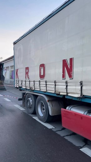 26K views · 533 reactions | Circus Krone kommt wieder nach Hause. #circuskronebau #krone #circo #materialwagen #schindelwagen #truck #transport #circuskrone #kronebau #meinecircuswelt #zirkus #cirque #zirkuswagen #münchen #athome #nachhause #ankunft | Meine Circus Welt | Facebook