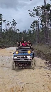 97K views · 1.1K reactions | La Yeguada  #offroad #parati #4x4 #nissan #d21 #d21hardbody #diesel #offroadpanama #4wd #pickup | pasionoffroad | Facebook