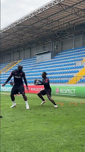 Master vs apprentice. ⚡️