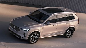 2025.5 Volvo XC90 First Look: For This Luxury SUV, Change Is Overrated