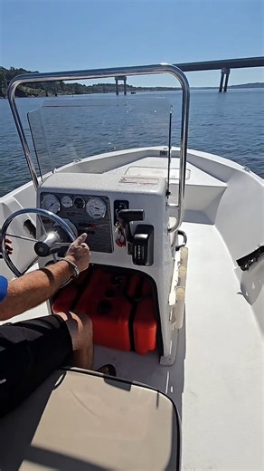 Check out this great deal for a small center console! #CapCut #carolinaskiffboats #centerconsolesonly #boats #lakelife | Pelican Point Marine | Facebook