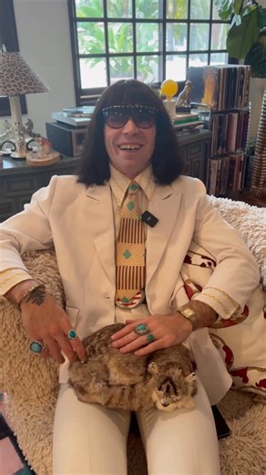 MR. FANTASY on Instagram: "Getting ready for my FIRST TINDER DATE!!! My heart is absolutely POUNDING and I am VERY excited to meet my potential Mrs. Fantasy. I have some special activities prepared stay tuned OKAY I LOVE YOU BYEEEE !!!浪浪 @tinder #tinderpartner"