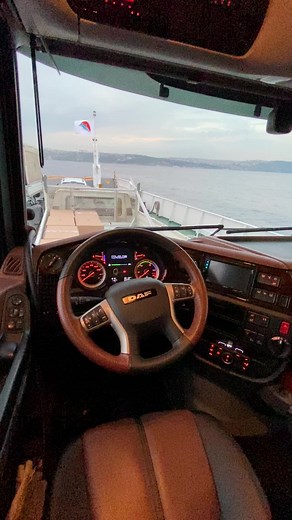 #hollandstyle #daftrucks #daf480 #trucker #DAF #dafxf #jettruck #damper #daf530 #dafswithclass #truckinglife #feribot #mavi #blue #feribot #gebzekocaeli