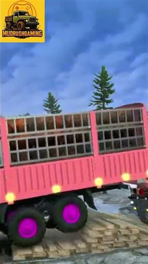 Every Move Counts! Linked Trucks on a Cliffside Slope ⚠️ #mudrunner #gamingshorts #fyp #gaming