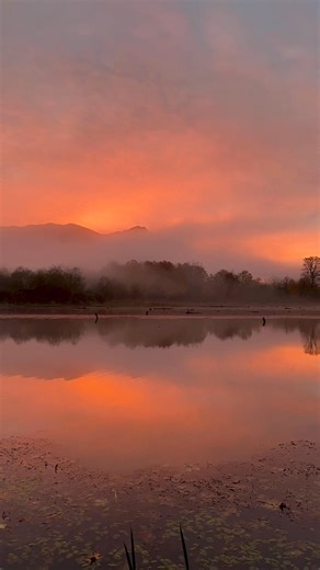 1.1K views · 59 reactions | Absolutely amazing sunrise this morning g over Mt. Si. I set up my camera to take a timelapse while I shot photos. Here’s the video. | Kevin Thompson | Facebook