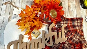 18K views · 582 reactions | DIY Flannel Pumpkin Sign | Creating Through Chaos | Facebook