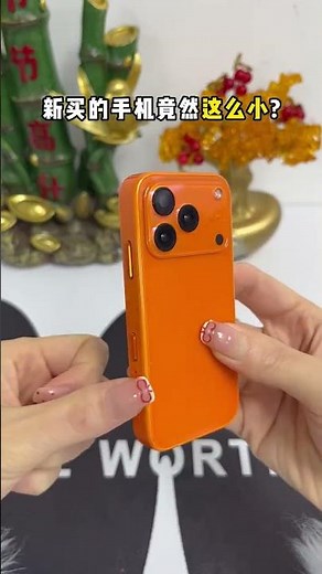 “Mini Smartphone That Fits in Your Palm! Stunning Design + Modern Features – Full Review 2025!”